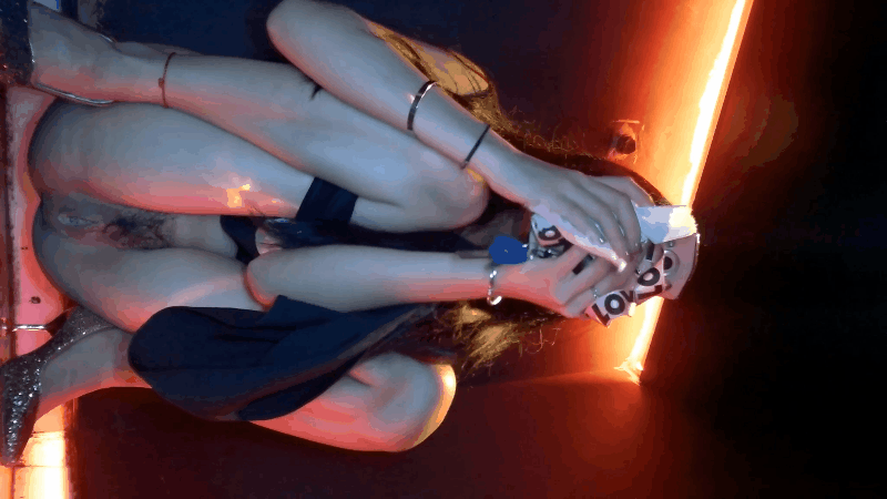 035733k9x6jxj6flv6mwbm.gif