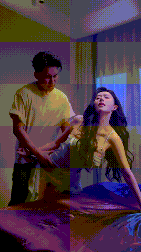 205915zvqqmcjyvfyn4hyg.gif