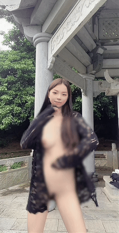 180552bo22b4c7slgnsama.gif