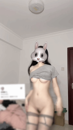 121649zq0t0dizpombd0wa.gif